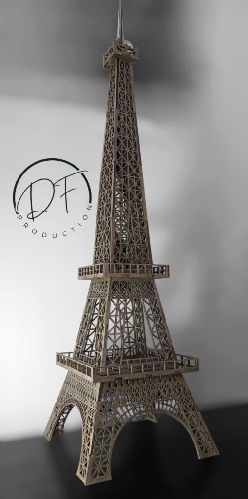 TOUR EIFFEL